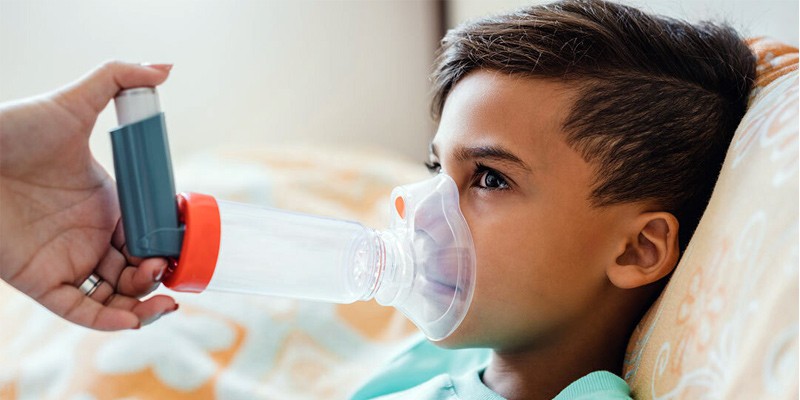 مبتلایان به آسم باید در اولویت دریافت واکسن کرونا باشند