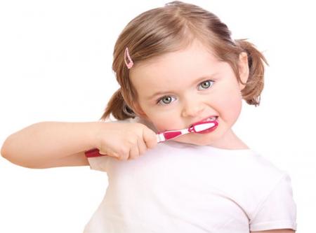 بهتر است قبل از صبحانه مسواک بزنیم یا بعد از آن؟