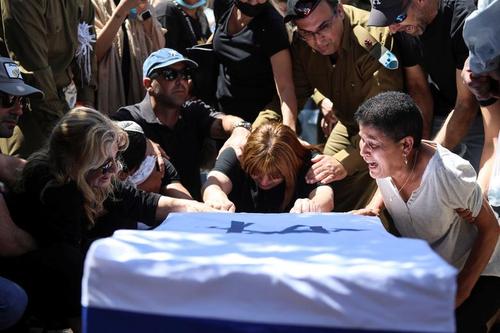 تابوت یک سرباز اسرائیلی کشته شده در شهر ایلات + عکس