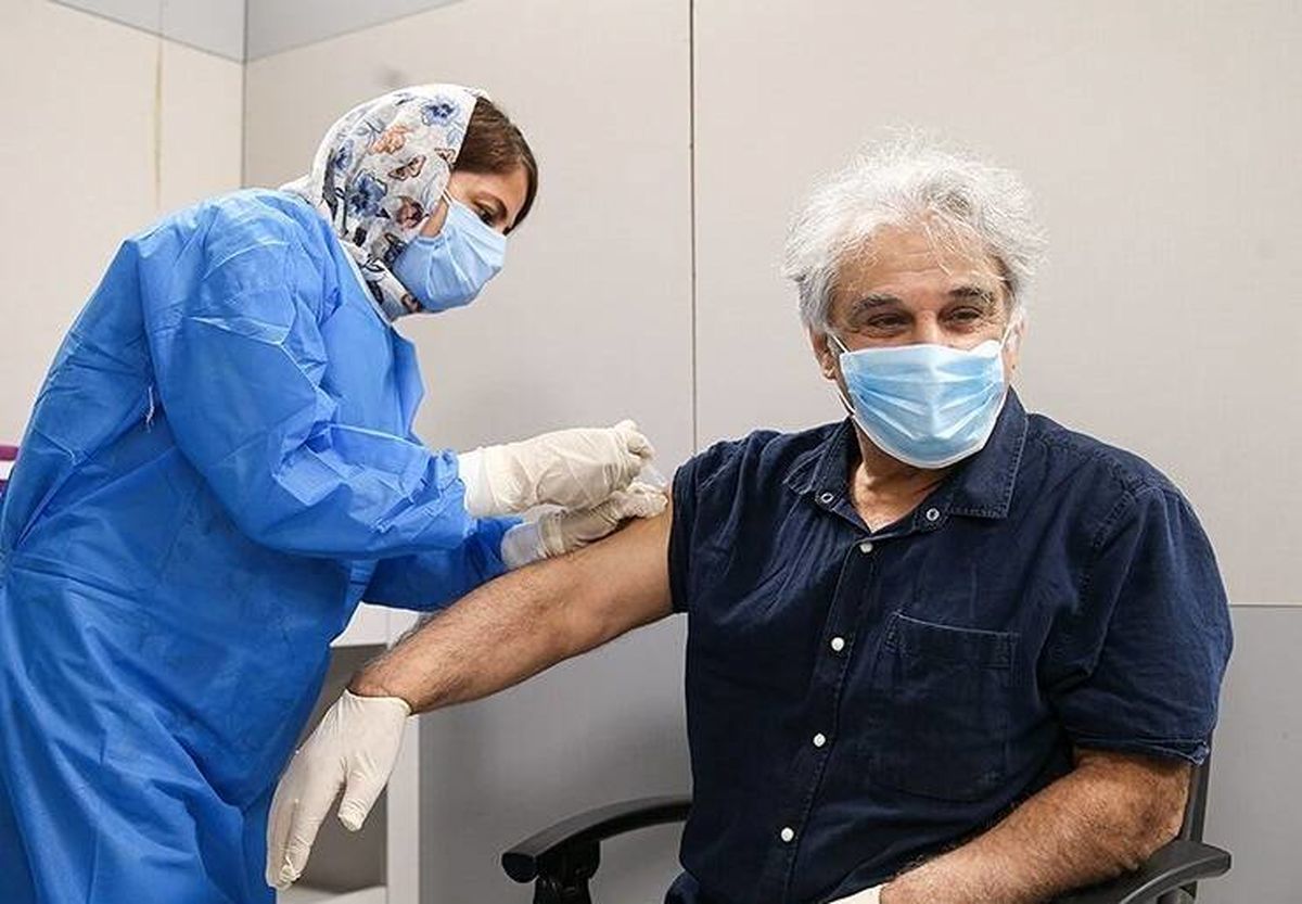 مهدی هاشمی در حال تزریق واکسن کرونا + عکس 
