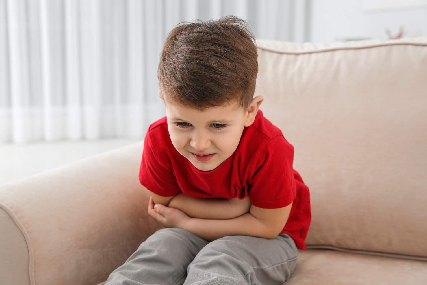 شکم‌درد بچه‌ها چه زمانی نگران‌کننده است؟