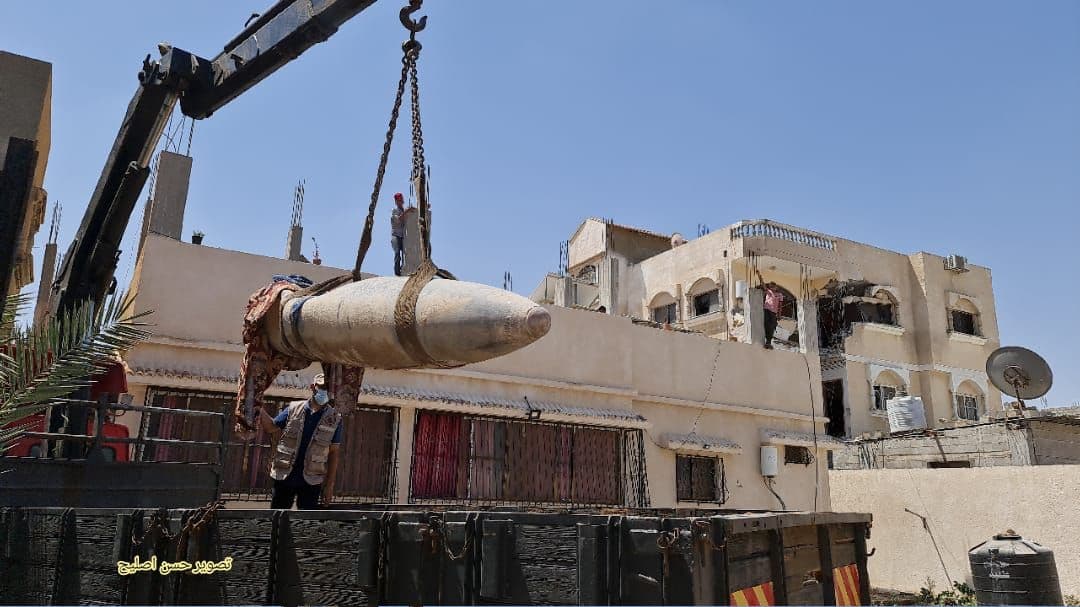 موشکی که خانواده فلسطینی از آن جان سالم به در برد + عکس