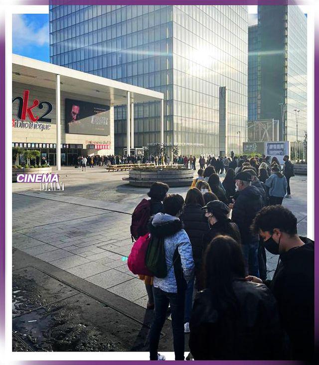 صف بلند در پاریس برای بازگشت به سینما + عکس