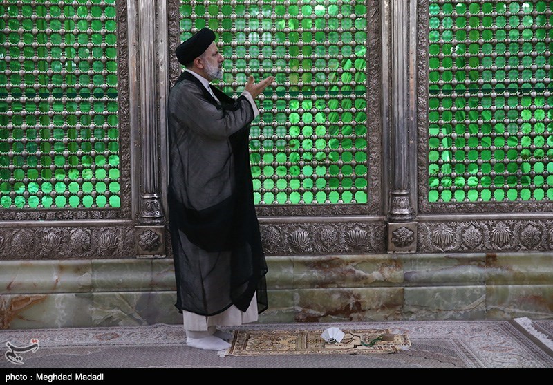 حضور سیدابراهیم رئیسی در حرم امام‌خمینی(ره) و گلزار شهدا + عکس