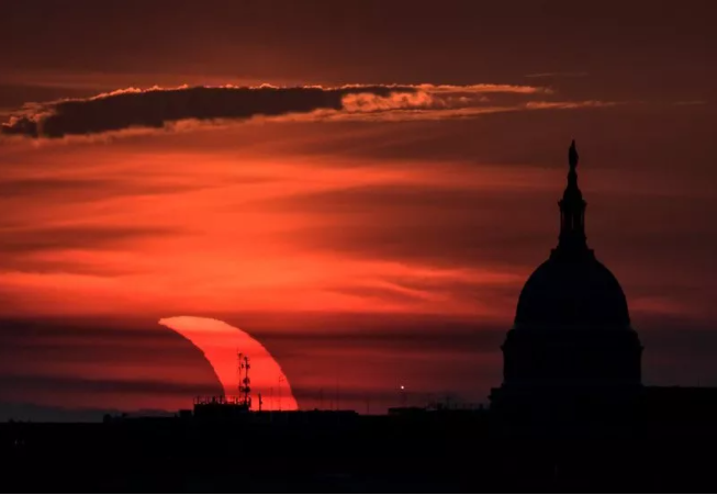 نخستین خورشیدگرفتگی سال ۲۰۲۱ +عکس