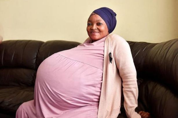 زنی آفریقایی که با به دنیا آوردن ۱۰ نوزاد سالم رکورد گینس را شکست + عکس 
