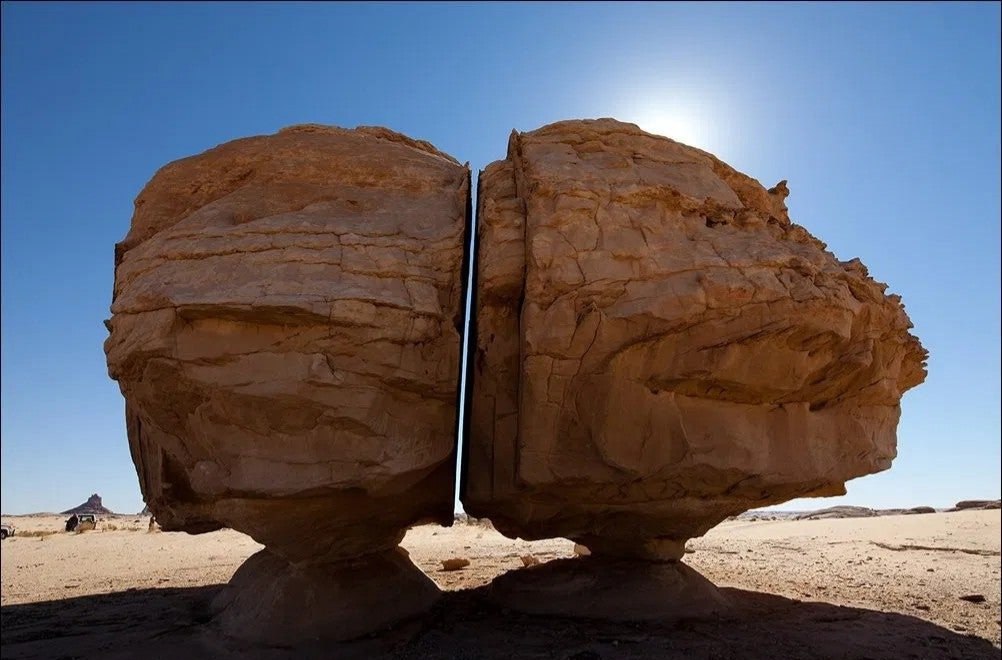 صخره ۴هزارساله النسلا در واحهء تّیما عربستان + عکس