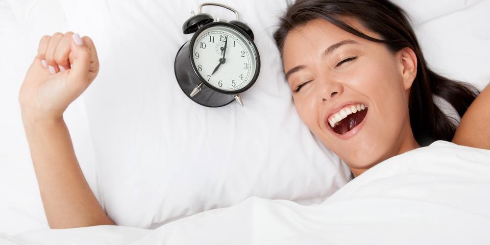اگر هر روز رأس یک ساعت ثابت از خواب بیدار شویم چه اتفاقی برای بدن مان می افتد؟
