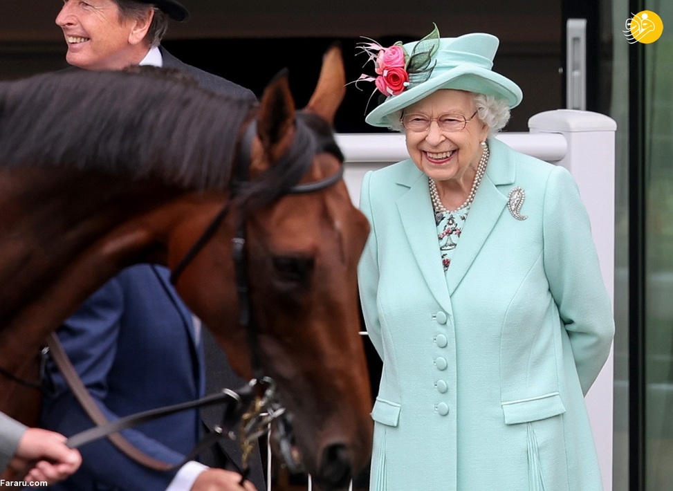  حضور ملکه انگلیس در مسابقه اسب دوانی + عکس