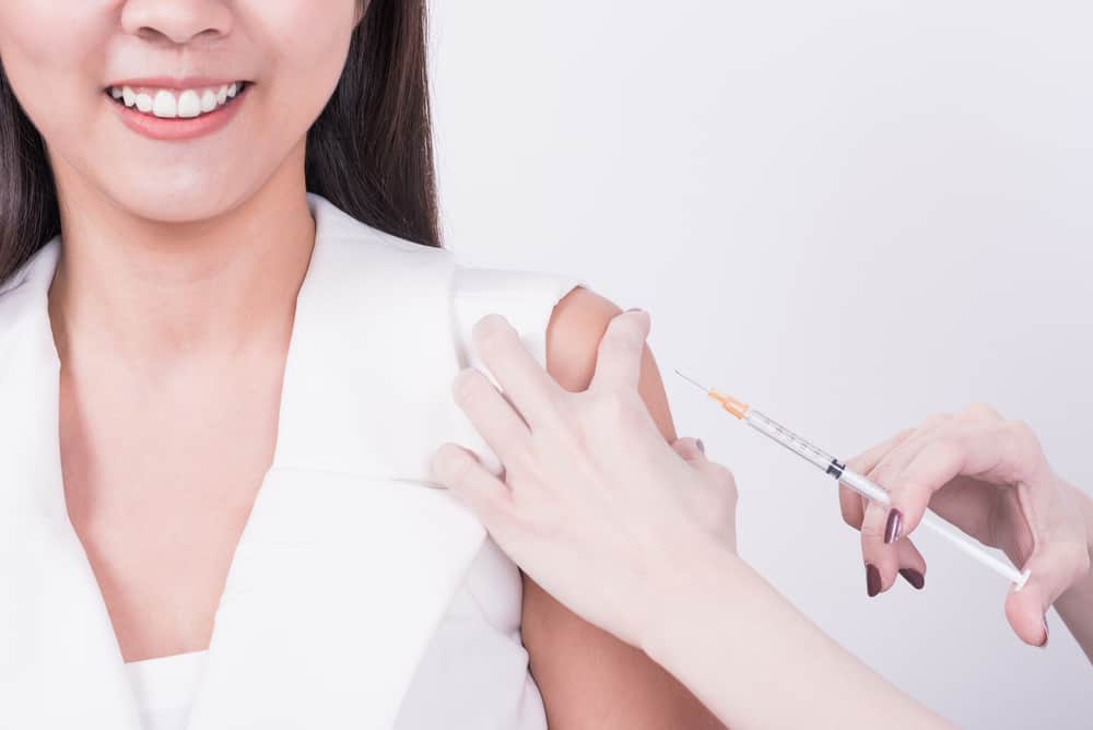 واکسینه شدن زنان در سیکل ماهانه مضر است؟