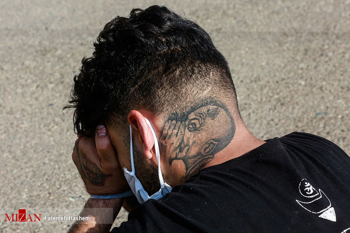 خالکوبی عجیب روی گردن یک اوباش تهرانی +عکس