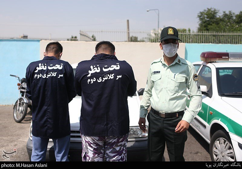 دستگیری سارقان منازل محله گیشا+ عکس