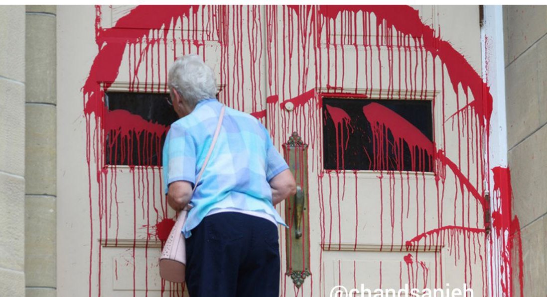 حمله به کلیساهای کانادا با رنگ! + عکس