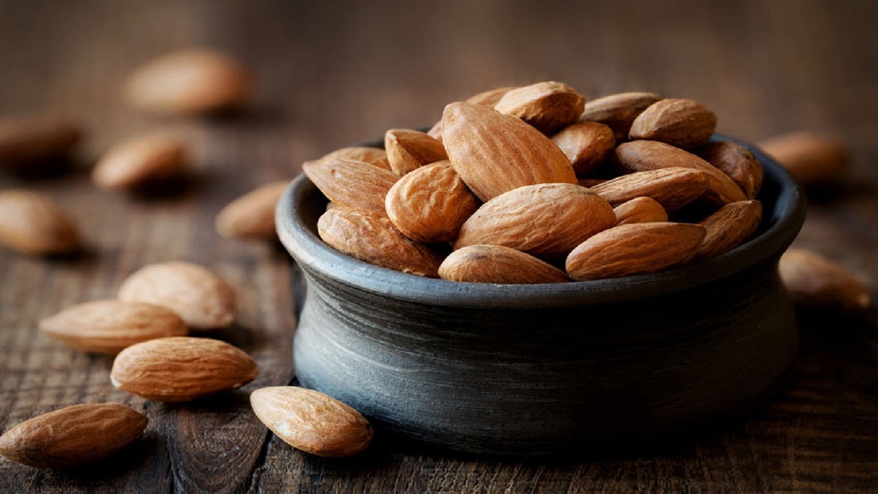 اگر بدخوابی دارید این خوراکی ها را مصرف کنید