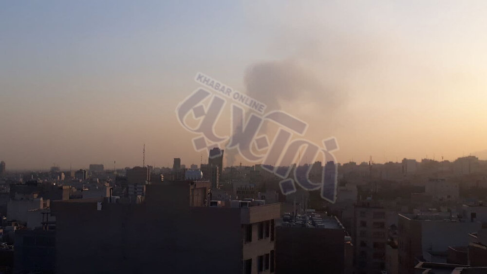 دود غلیظ در آسمان تهران؛ آتش‌سوزی جدید در غرب پایتخت + عکس