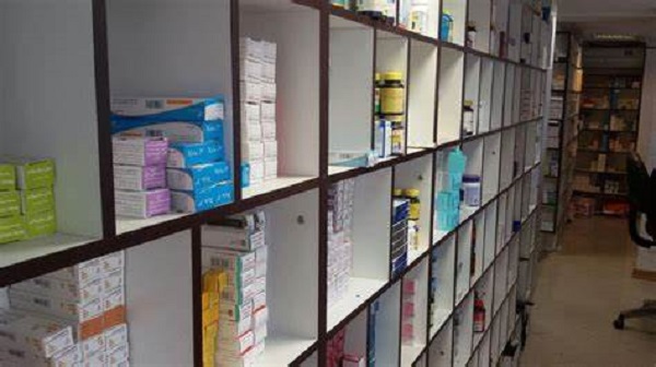 توزیع متادون از داروخانه‌های منتخب به مراکز ترک اعتیاد 