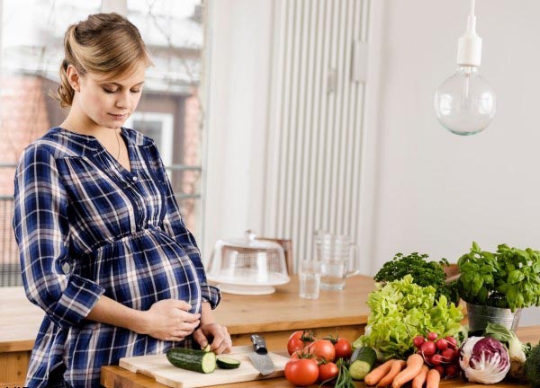 چه غذاهایی در دوران بارداری بخوریم؟ /اینفوگرافیک