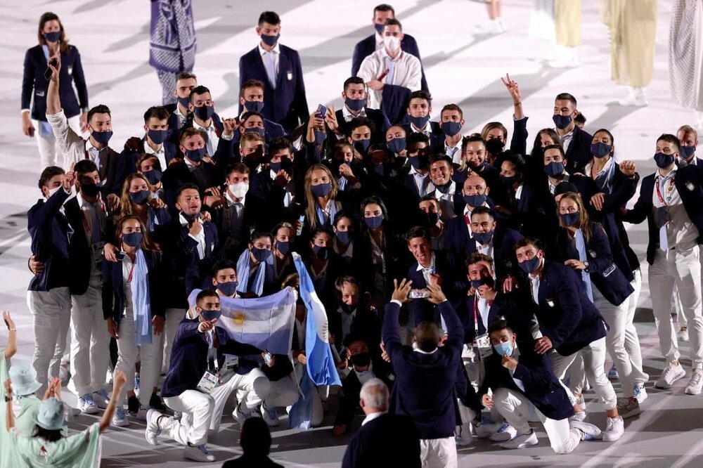  قاب‌های ماندگار رژه ورزشکاران کشورهای مختلف در مراسم افتتاحیه المپیک توکیو
