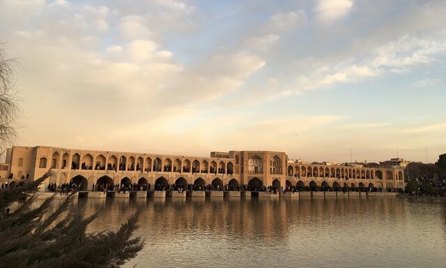 زاینده رود دوباره بی آب شد+عکس