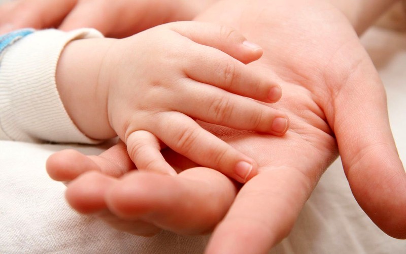 چرا برخی مادران جوان از شیردهی به نوزاد خودداری می‌کنند؟