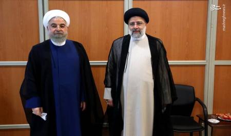 عکس یادگاری رئیسی و روحانی در روز تنفیذ + عکس