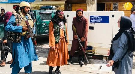 تیپ عجیب یک عضو طالبان سوژه شد! +عکس