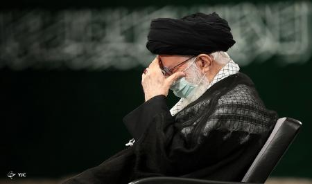 مراسم عزاداری شب عاشورای حسینی (ع) با حضور رهبر انقلاب برگزار شد 