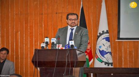 وزیر سابق افغانستان پیک پیتزافروشی شد! + عکس