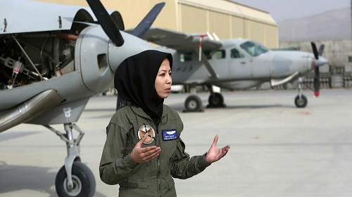 بلایی که طالبان سر خلبان زن افغانستانی آوردند
