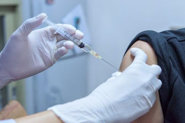 دکتر چوبینه: آغاز واکسیناسیون خانواده کارکنان شهرداری تهران از ابتدای هفته آینده