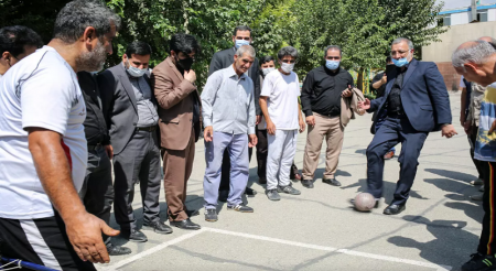 توپ بازی شهردار جدید تهران! + عکس