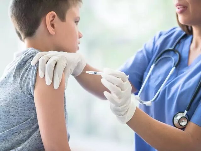 درباره عوارض واکسن کرونا بر روی کودکان بیشتر بدانیم