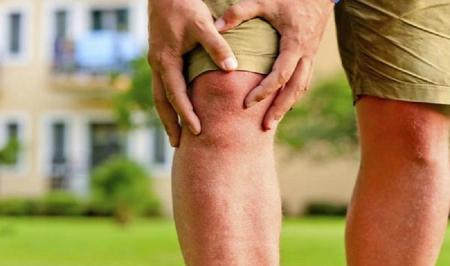علت آب آوردن زانو + درمان در طب سنتی 