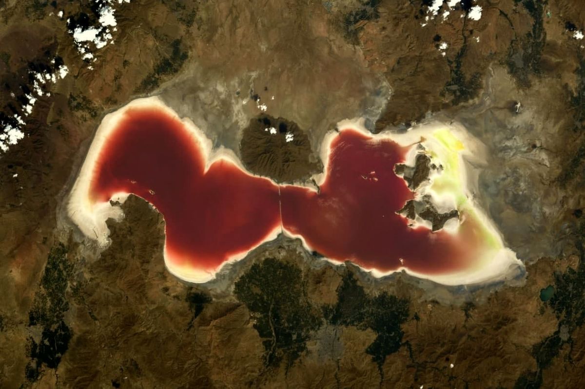 تصویر جدید دریاچه ارومیه از فضا +عکس