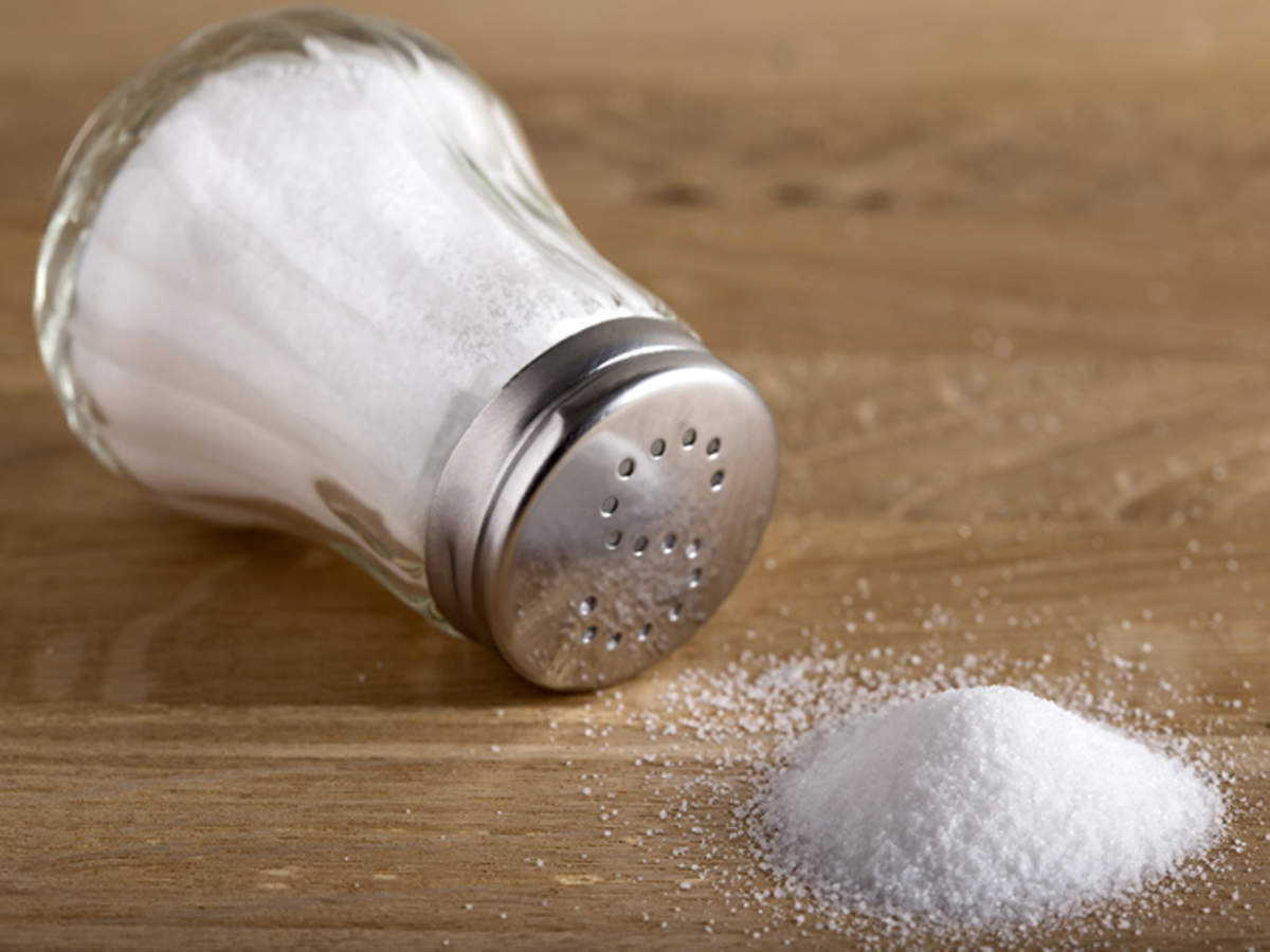 هفت آسیب مصرف زیاد نمک برای بدن+ اینفوگرافیک