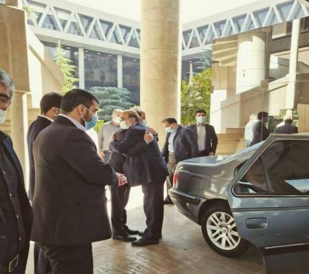 استقبال از رییس جدید صداو سیما بدون رعایت فاصله‌گذاری!  +‌ عکس