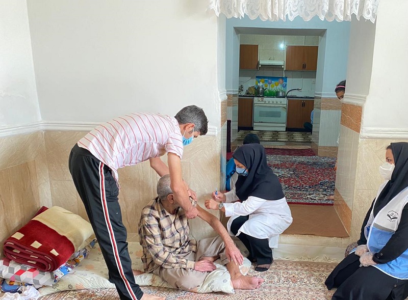 واکسیناسیون خانه به خانه برای افراد ناتوان