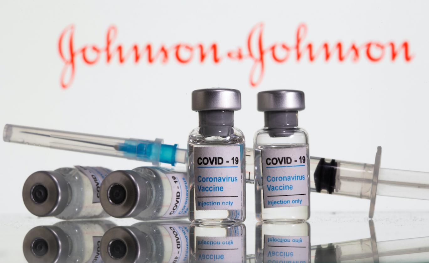 عوارض واکسن  جانسون در کدام دز بروز میکند؟