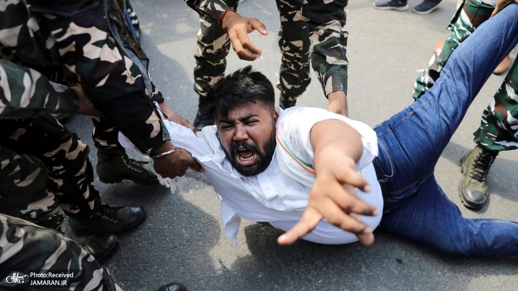 فریاد جوان معترض هندی + عکس