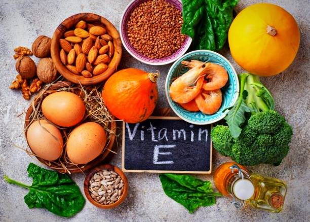 ۱۰ خوراکی مهم که منبع ویتامین E هستند