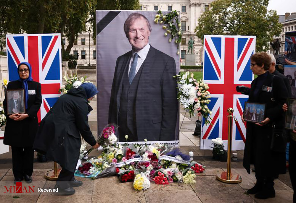  یادبود نماینده مجلس انگلیس که با چاقو کشته شد + عکس