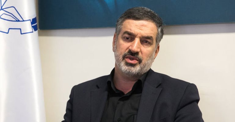 اختصاصی| لزوم کاهش پرداختی از جیب مردم در نظام سلامت/ ماجرای برداشته شدن سقف درآمد پزشکان