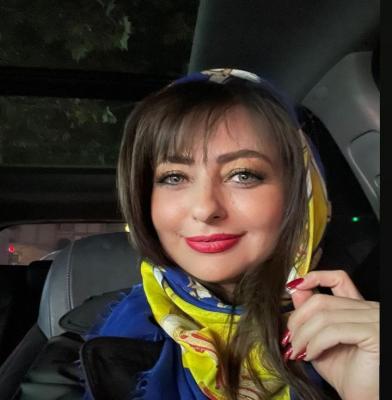 ماشین لاکچری نفیسه روشن + عکس