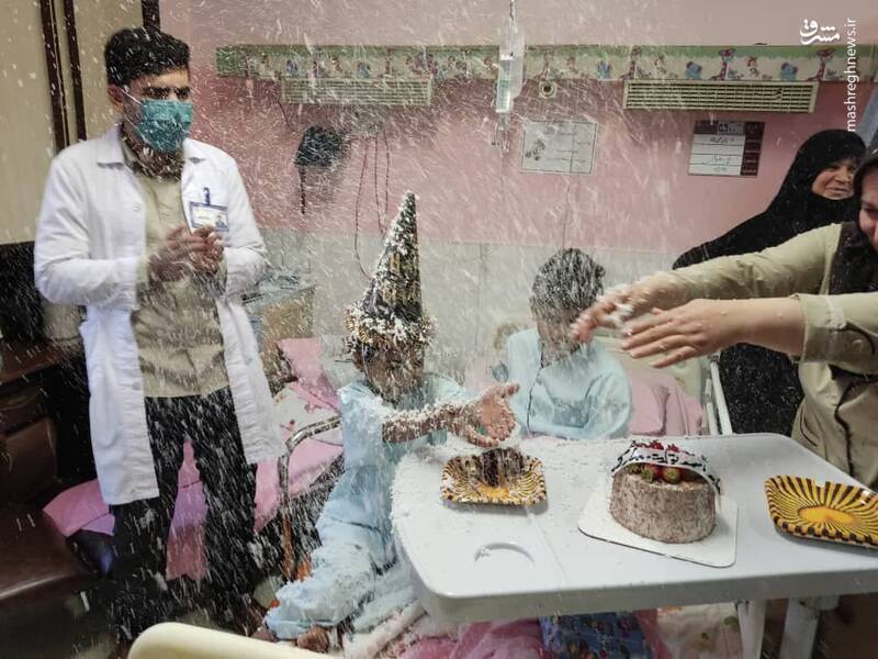 جشن تولد پرستاران ایرانی برای کودک افغانستانی مجروح از حمله تروریستی + عکس