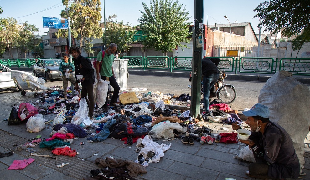 زباله‌های رها شده در مرکز شهر تهران + عکس