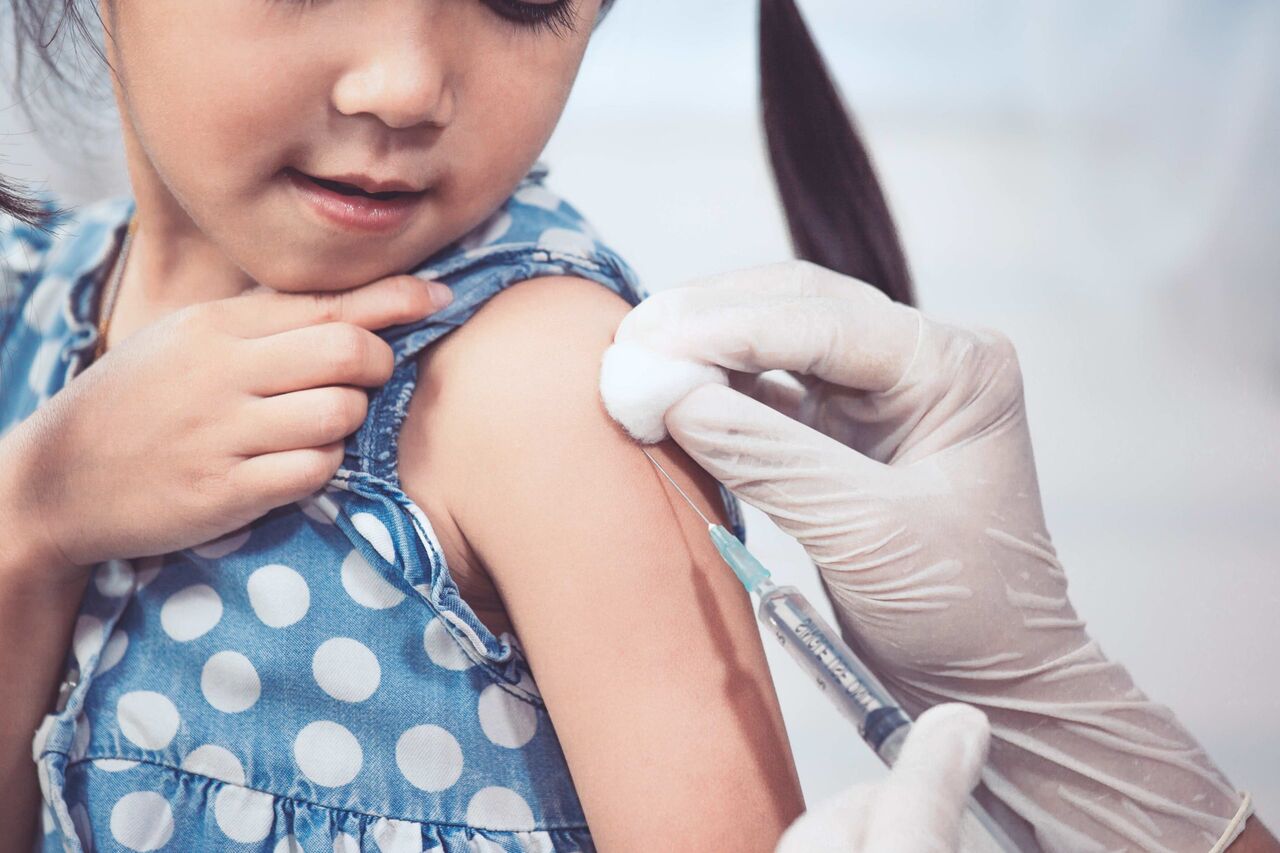 عارضه تزریق این واکسن به کودکان کمتر از تلفات کروناست