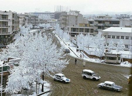 نمایی جالب از خیابان کریمخان زند تهران در اوایل دهه ۵۰+ عکس