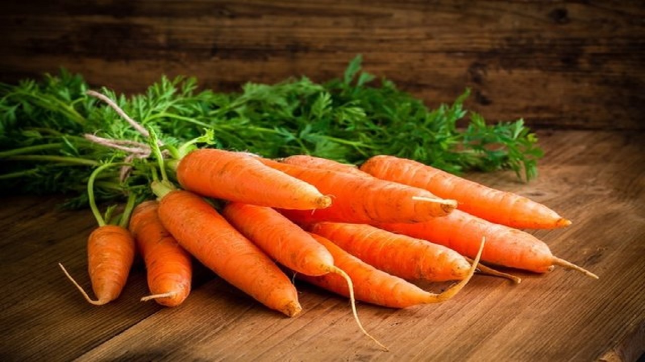 ماسک عجیب هویج برای رشد موی سر