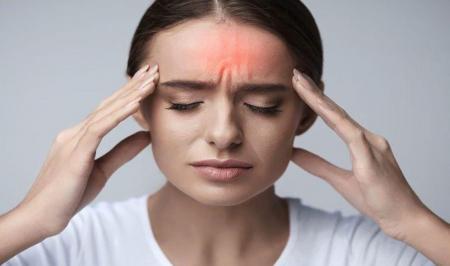 برای چه سردرد‌هایی باید به پزشک مراجعه کنیم؟+ اینفوگرافیک