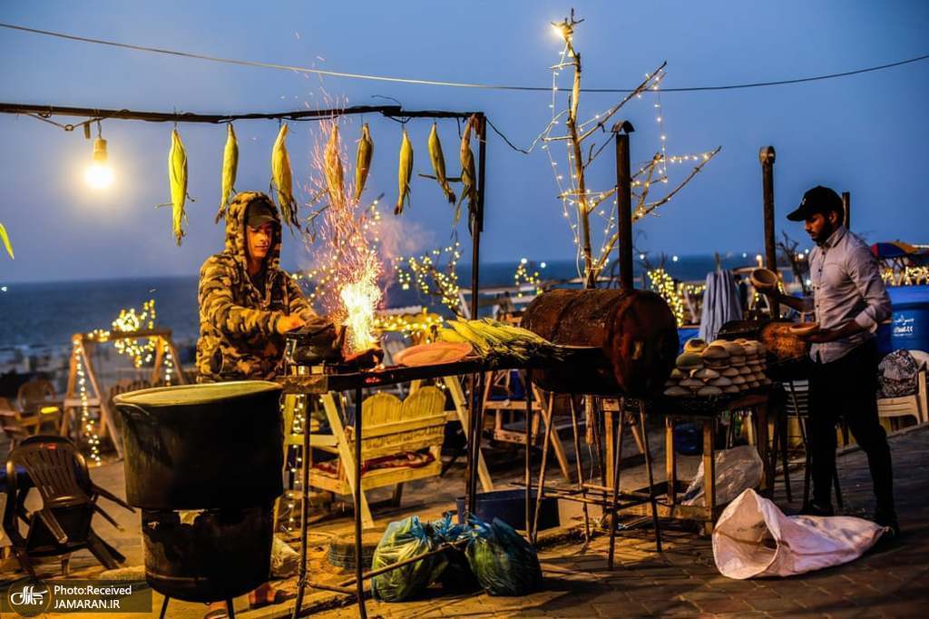 فروش بلال در ساحل غزه + عکس